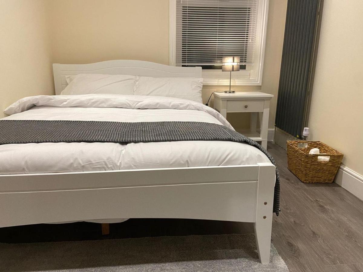 Beautiful Rooms Only Few Steps Away From Bruce Grove Tottenham Stadium ロンドン エクステリア 写真